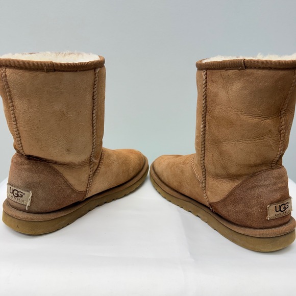 Ugg Classic Short 5825 Women 8 Tan Suede Shearling Lined Leather Boots F19015G - Picture 5 of 8